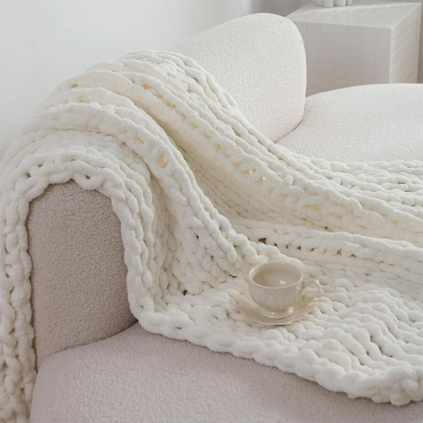 Luxury Chunky Knit Blanket Throw, Handmade Thick Chenille Yarn Throw